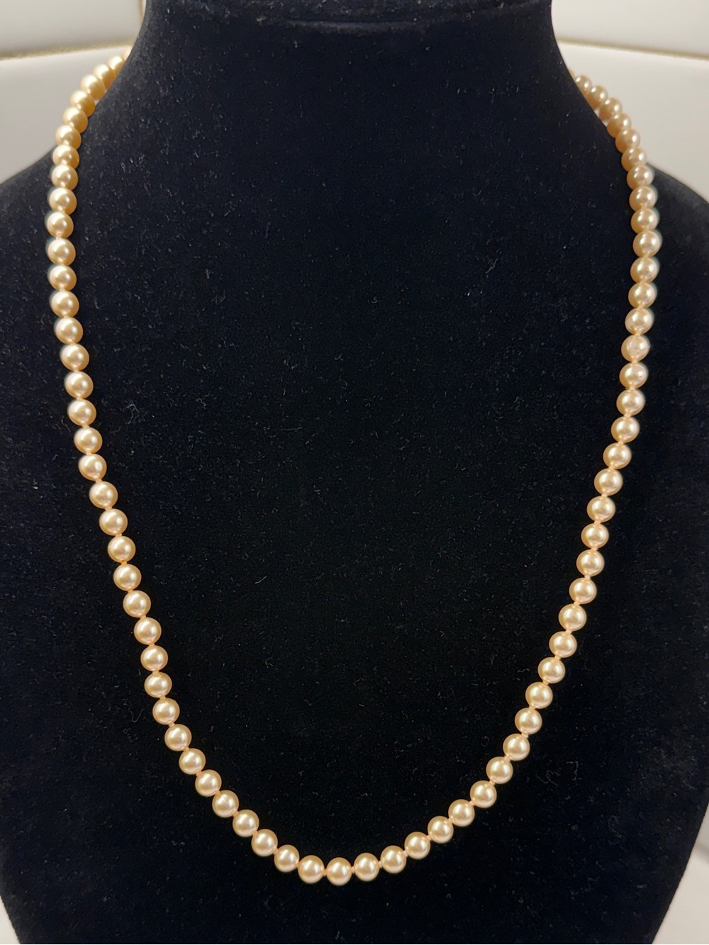 Classic Champagne Glass Pearl Necklace - Elegant Women's Jewelry